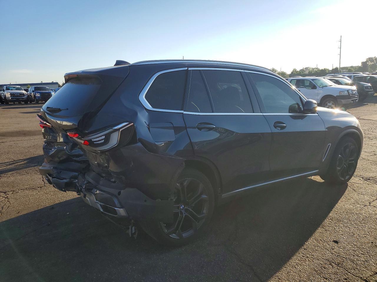 2019 BMW X5 xDrive50I - zdjęcie 3