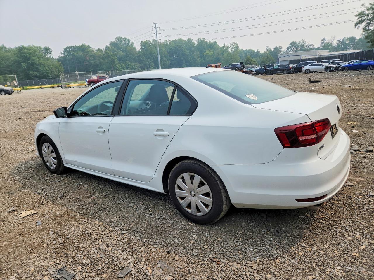 2016 Volkswagen Jetta S - zdjęcie 2