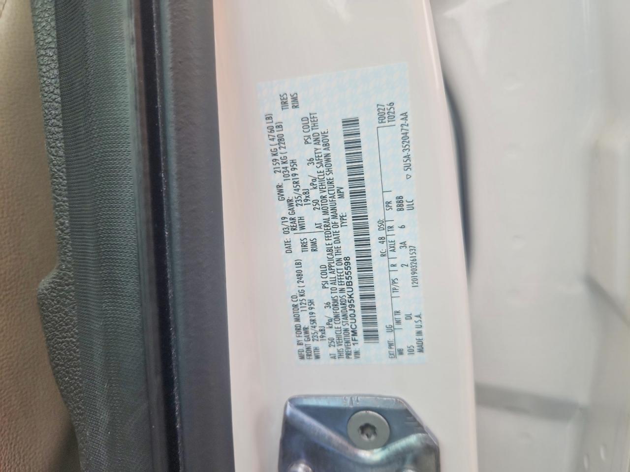 2019 Ford Escape Titanium - zdjęcie 13