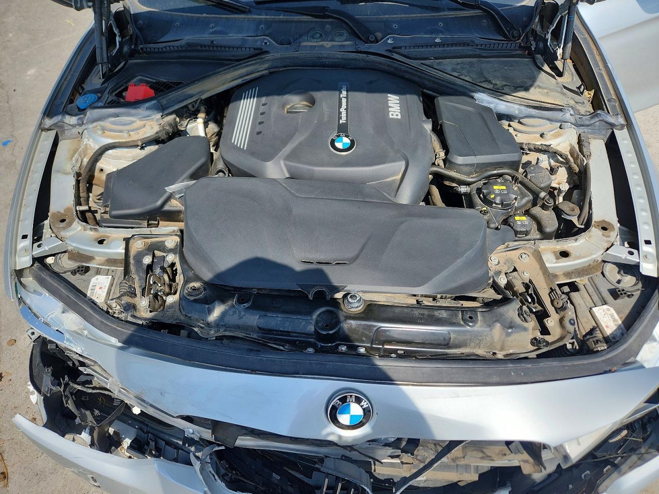 2018 BMW 330 I - zdjęcie 11