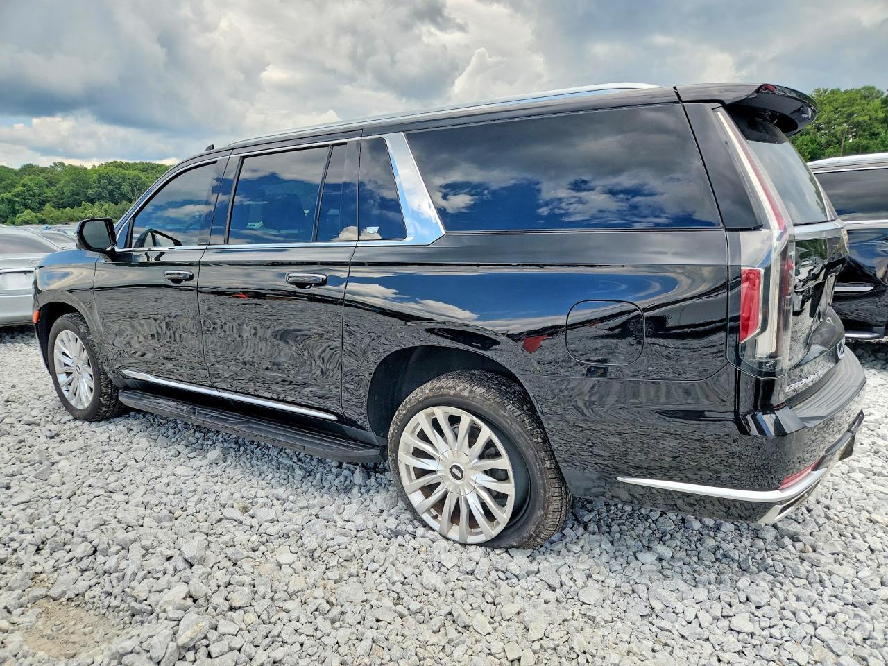 2021 Cadillac Escalade Esv Luxury - zdjęcie 2