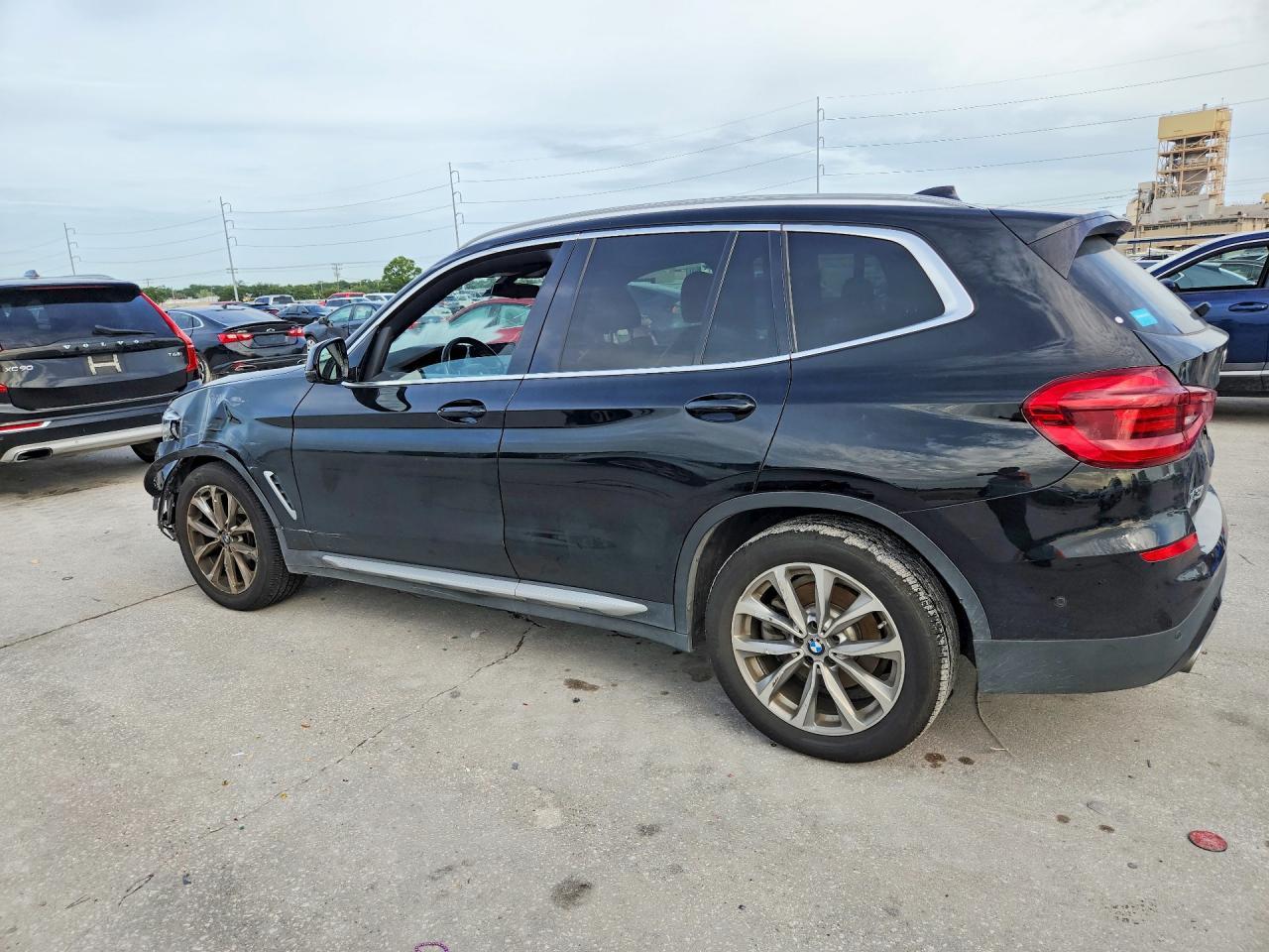 2018 BMW X3 xDrive30I - zdjęcie 2