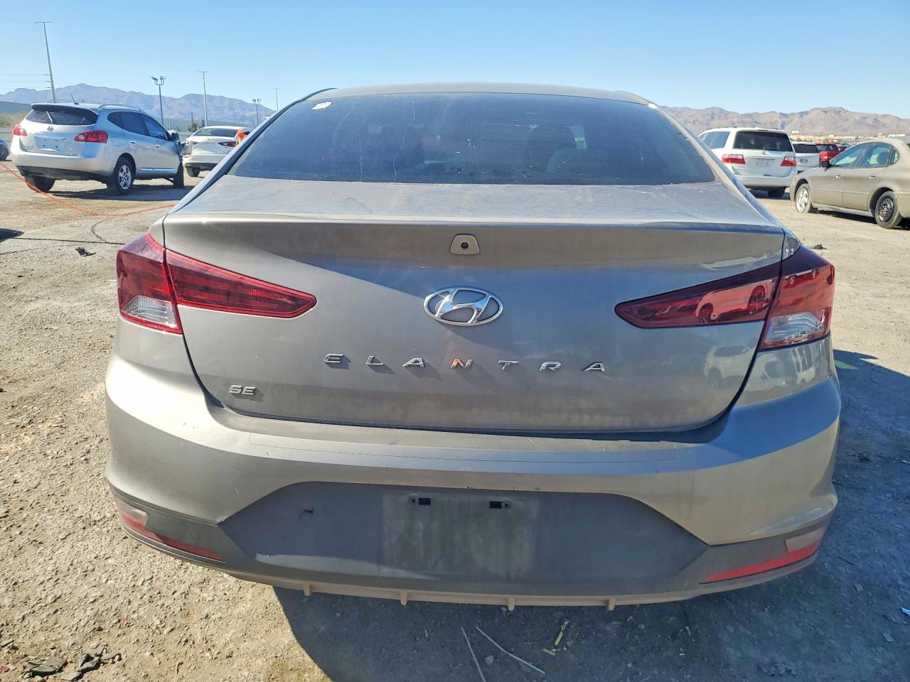 2020 Hyun Elantra Se - zdjęcie 6
