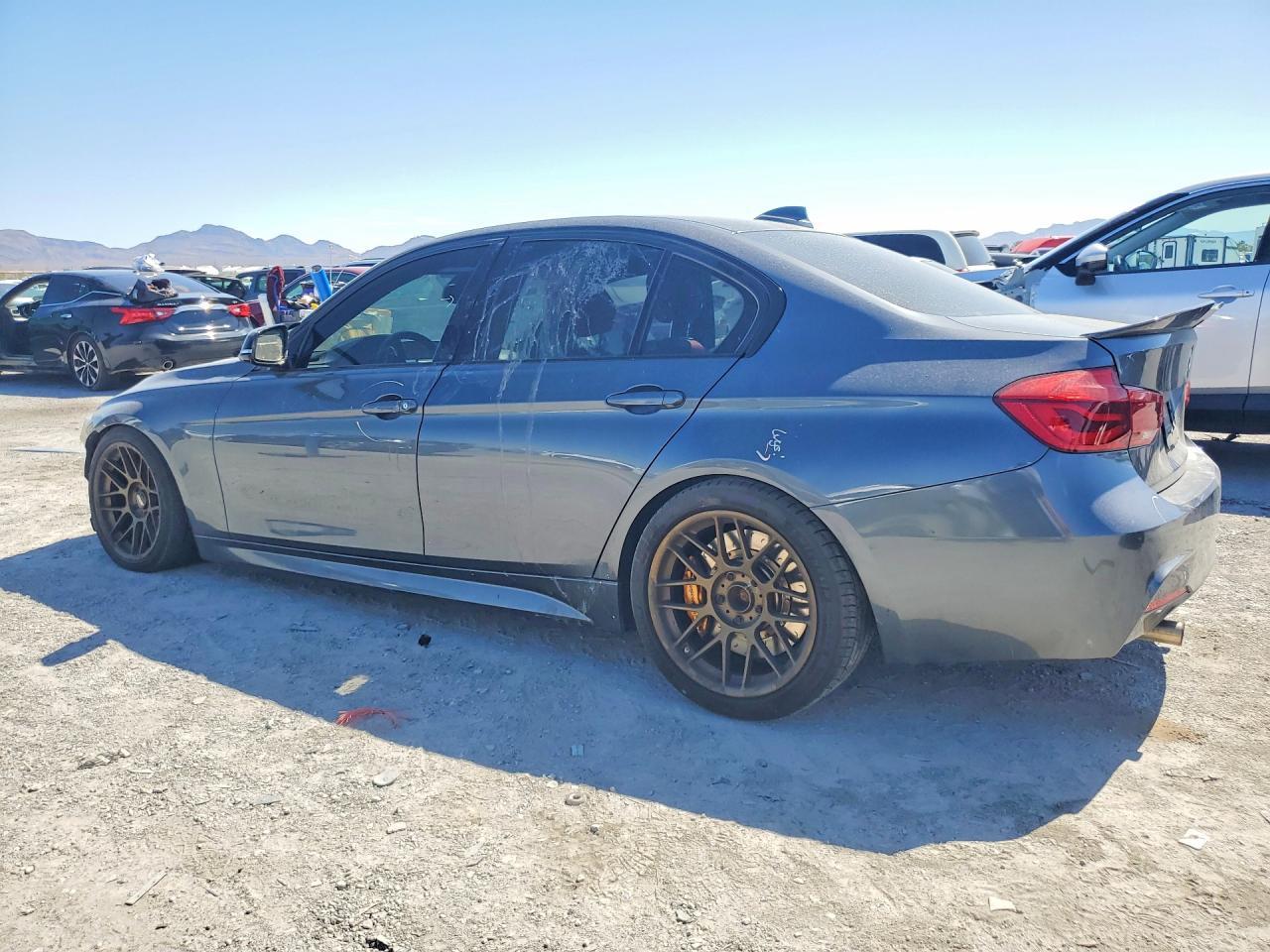 2016 BMW Seria 3 340i - zdjęcie 2