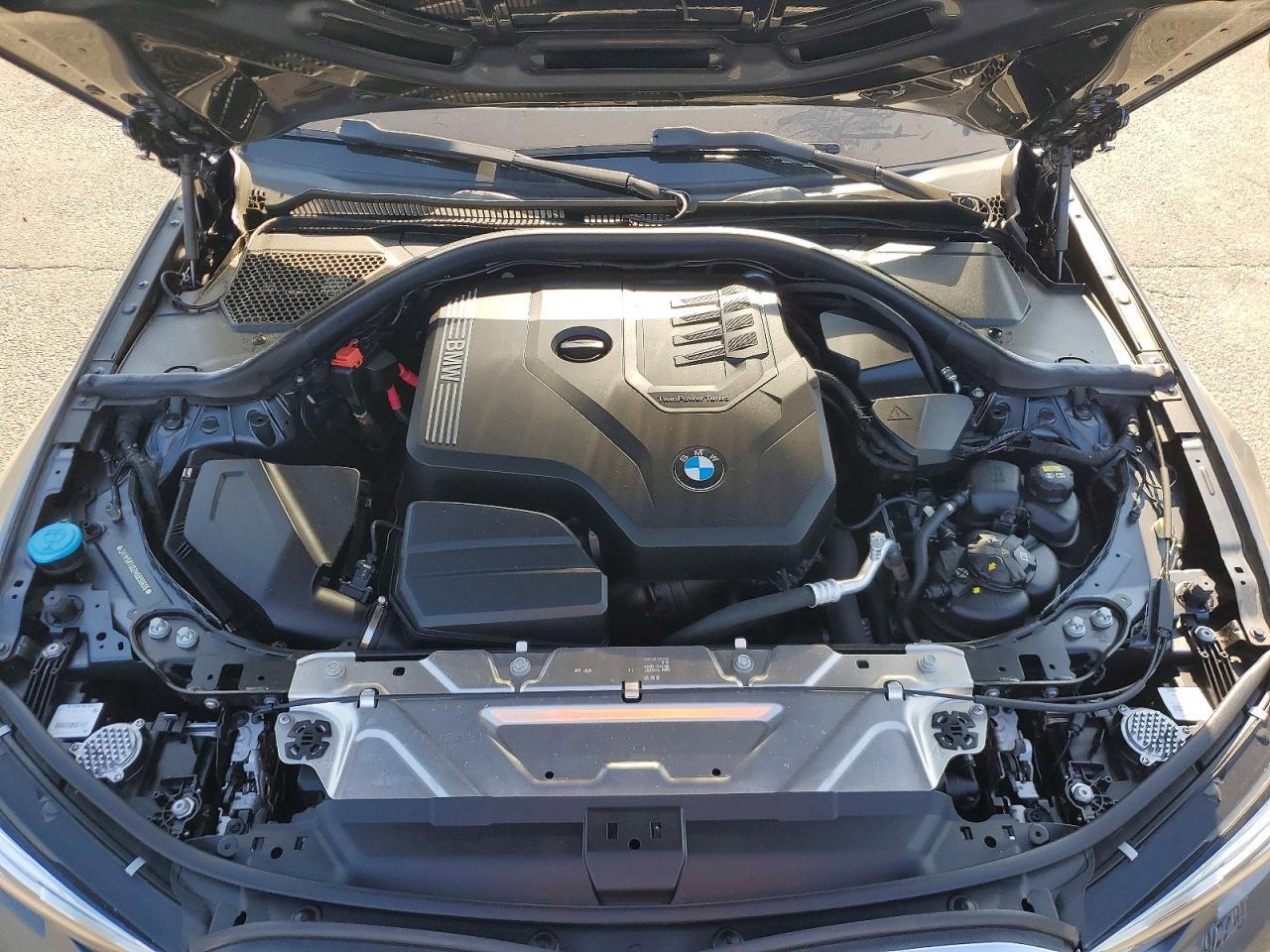 2021 BMW 330Xi - zdjęcie 11