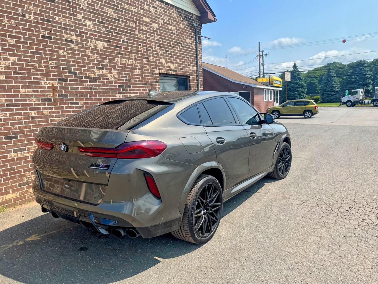 2022 BMW X6 M - zdjęcie 3