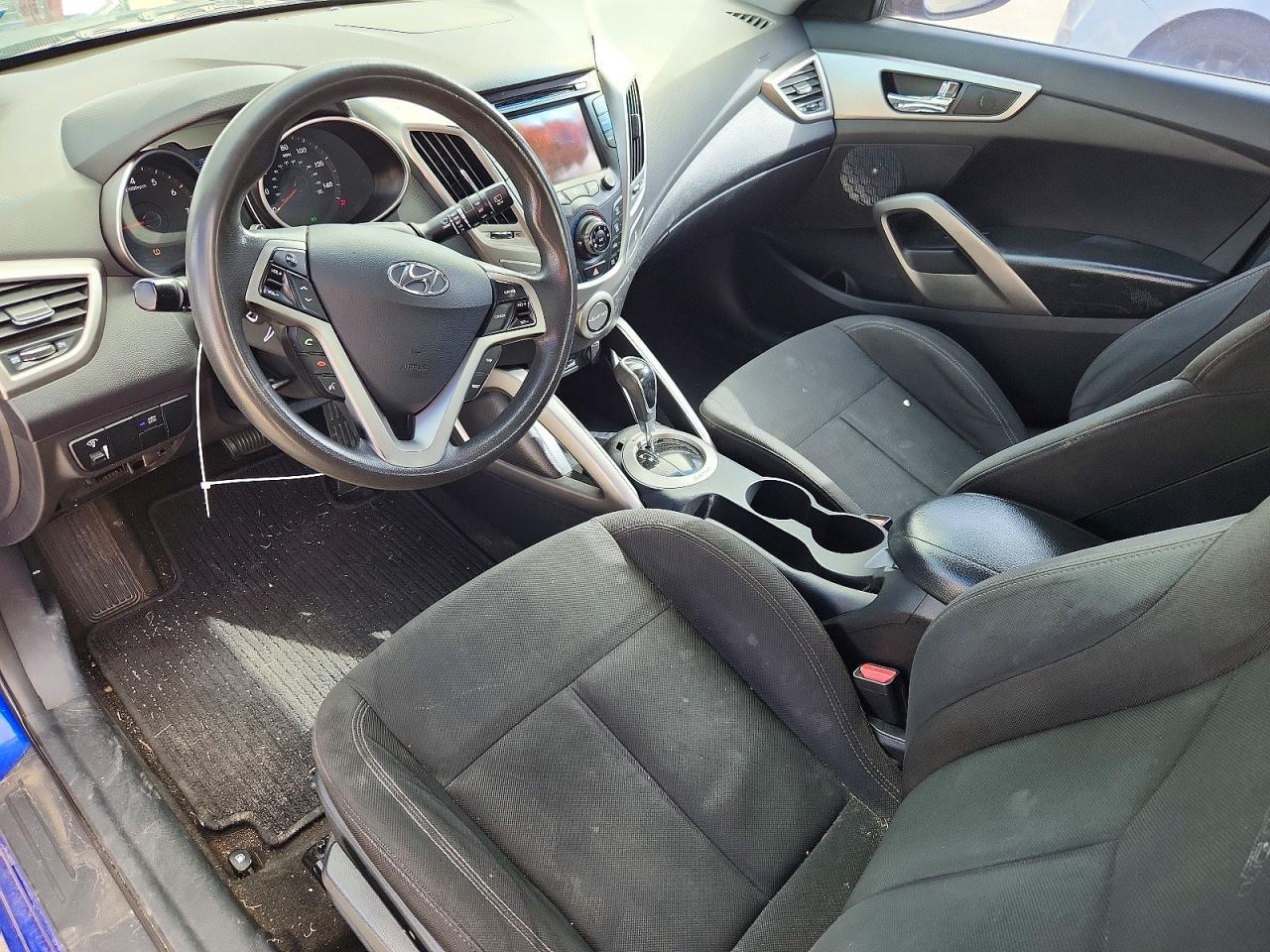 2013 Hyundai Veloster Base - zdjęcie 8