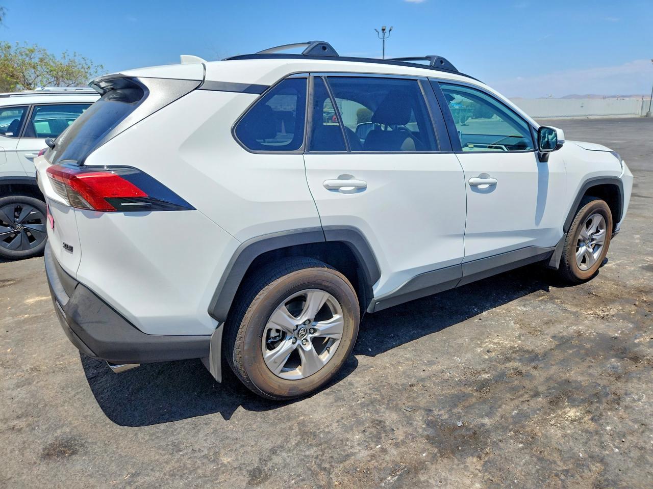 2025 Toyota Rav4 Xle - zdjęcie 3