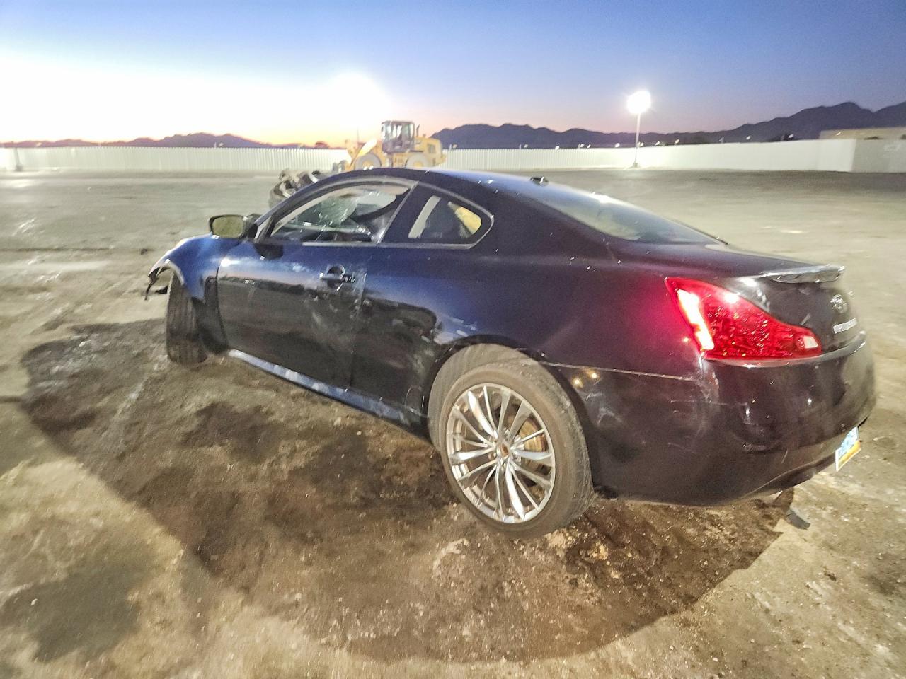 2014 Infiniti Q60 Coupe Journey - zdjęcie 2