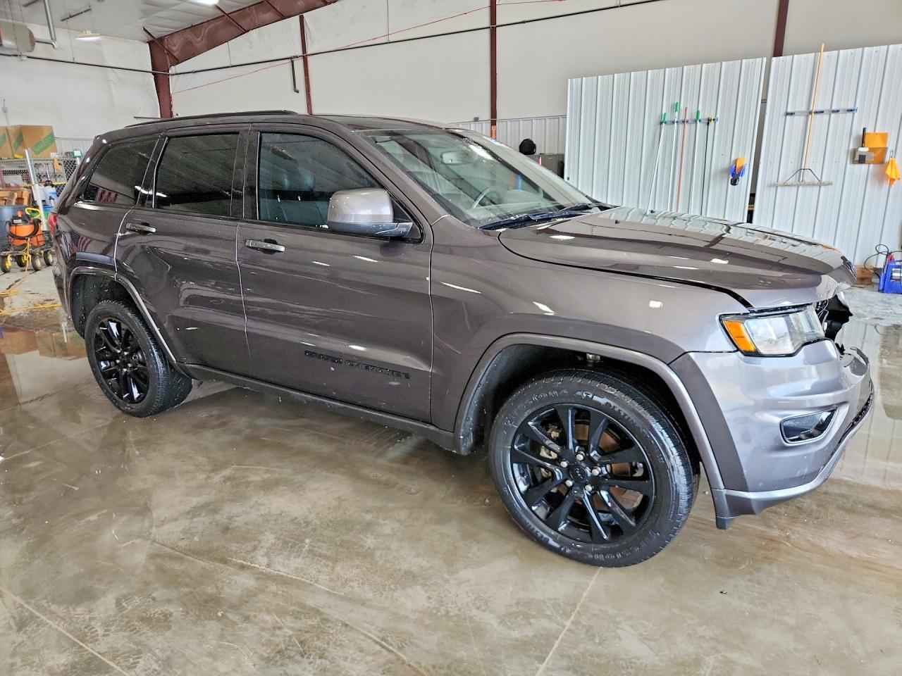 2019 Jeep Grand Cherokee Laredo - zdjęcie 4