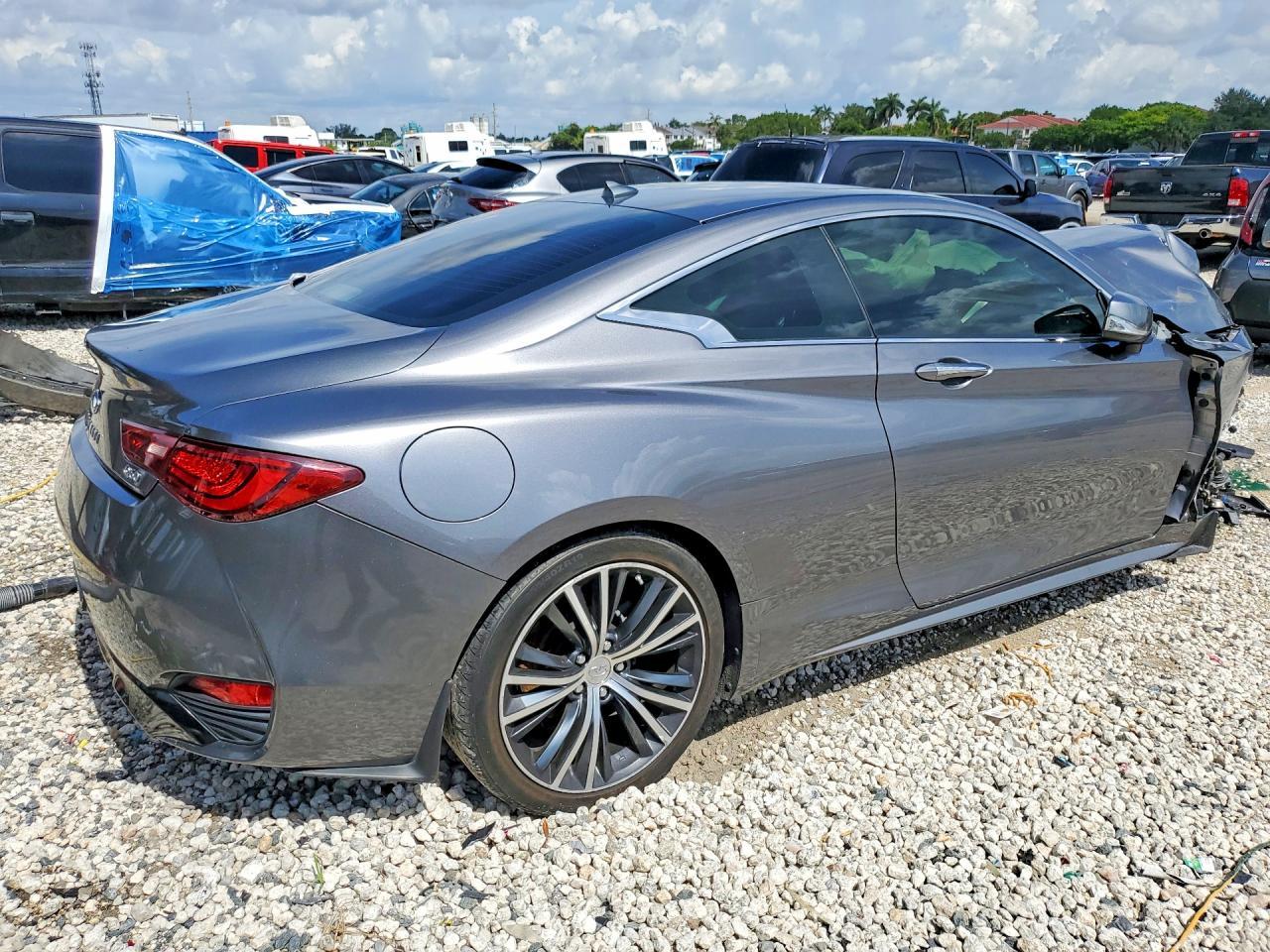2018 Infiniti Q60 3.0T Luxe - zdjęcie 3