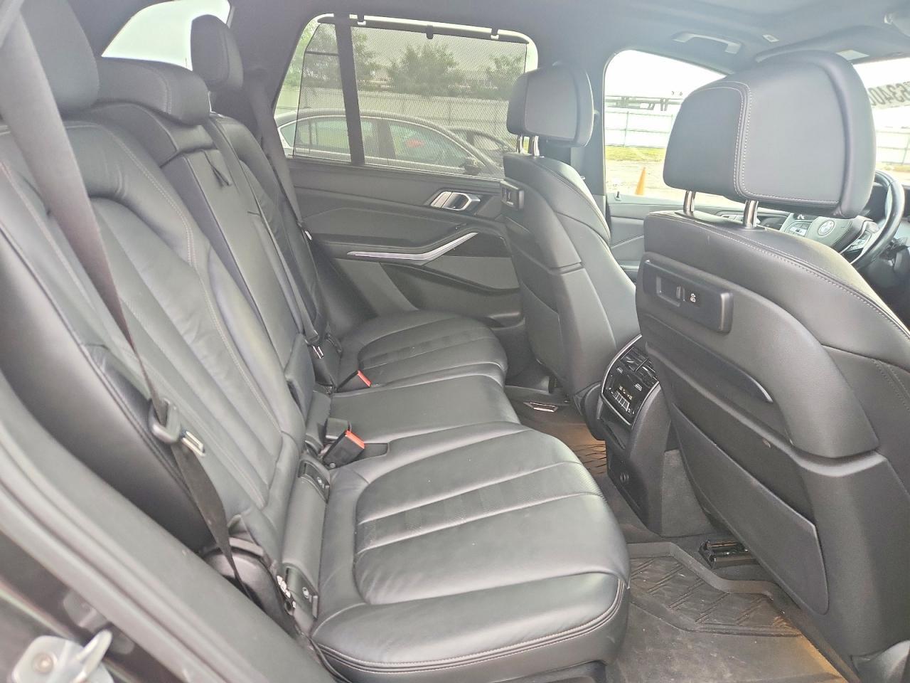 2019 BMW X5 xDrive40I - zdjęcie 10