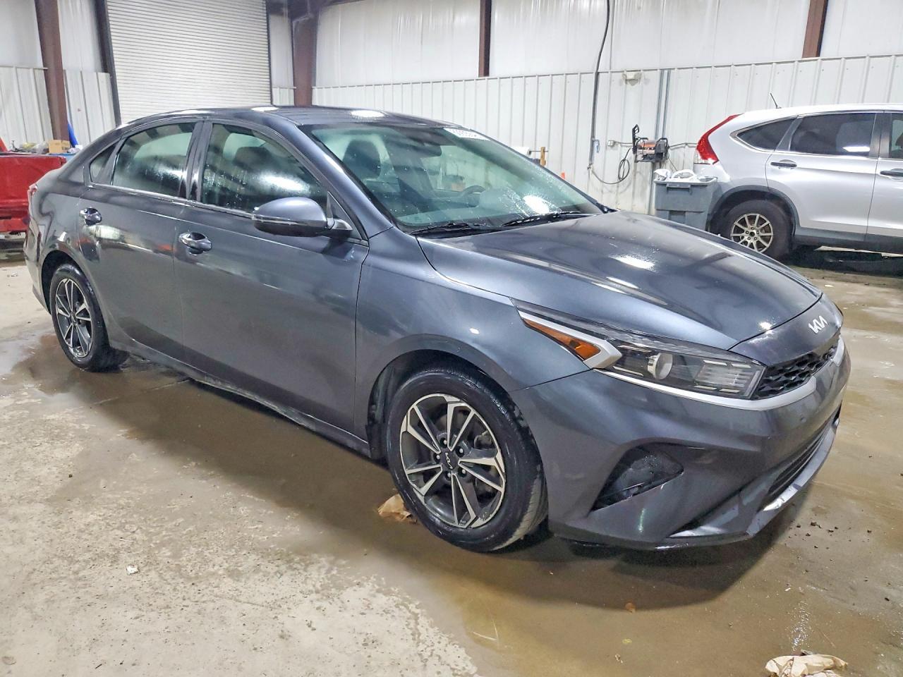 2023 Kia Forte Lxs - zdjęcie 4