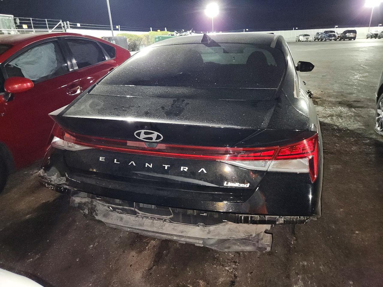 2025 Hyundai Elantra Limited - zdjęcie 6