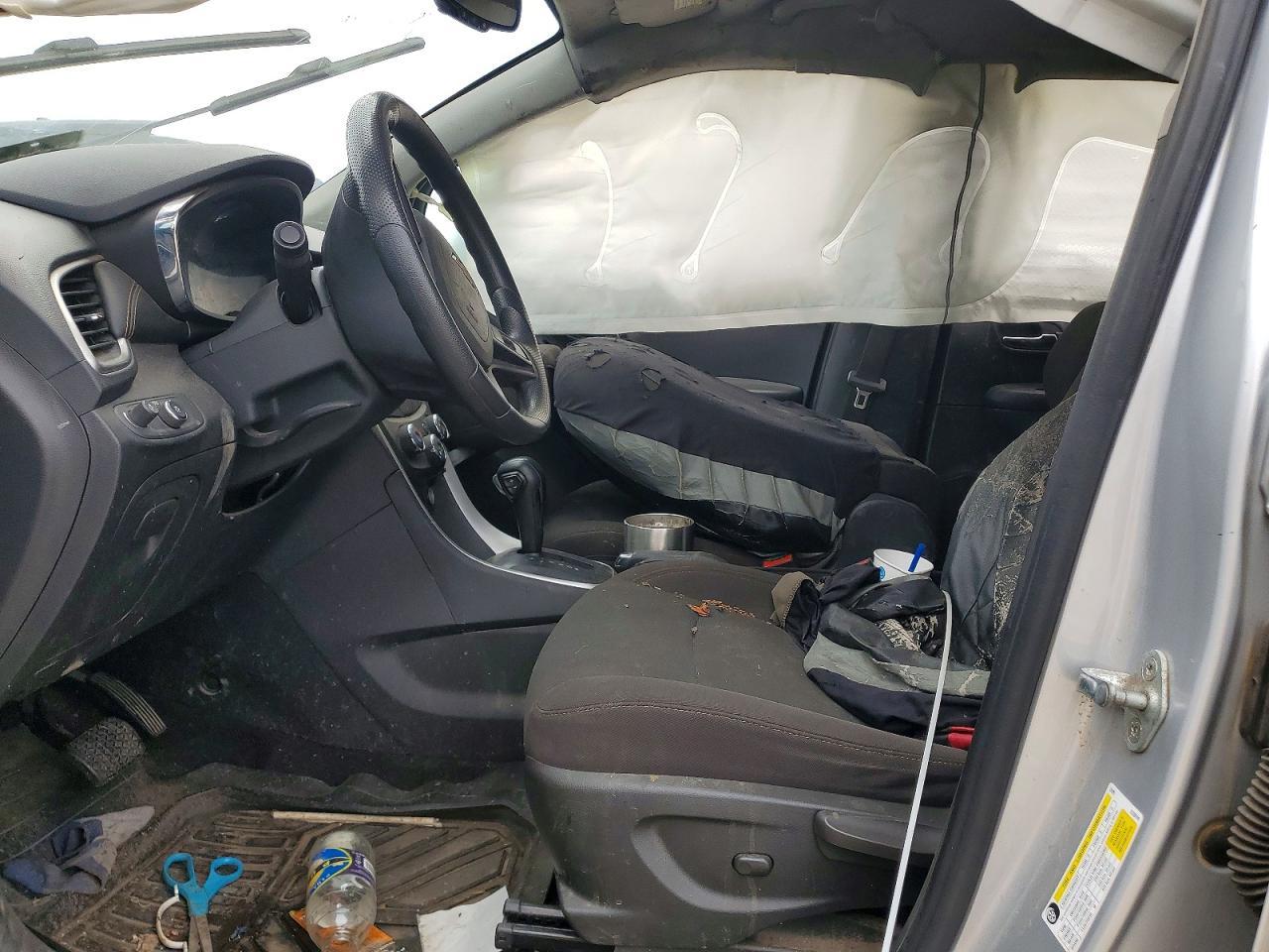 2021 Chevrolet Trax Ls - zdjęcie 7