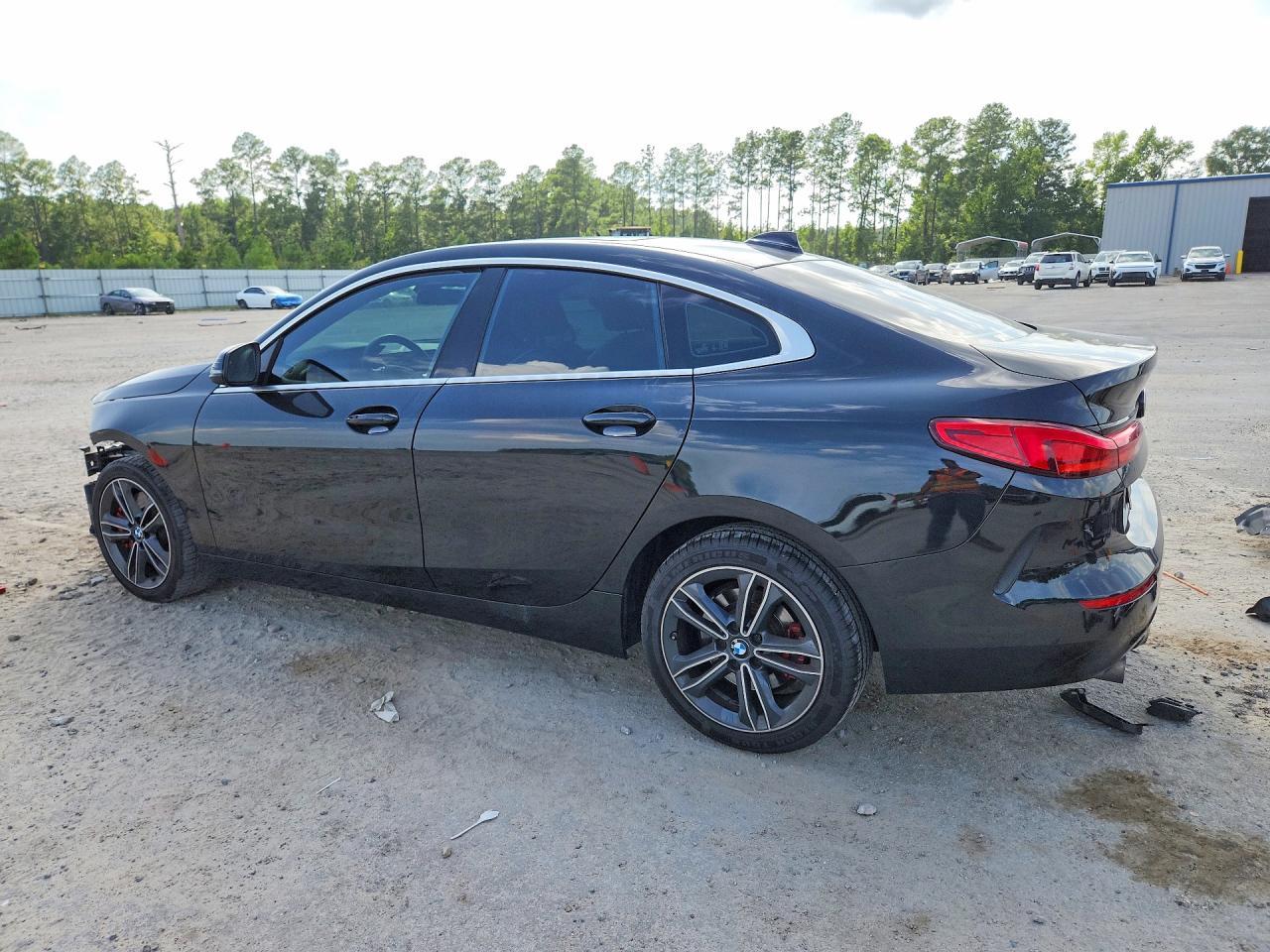 2022 BMW 228I - zdjęcie 2