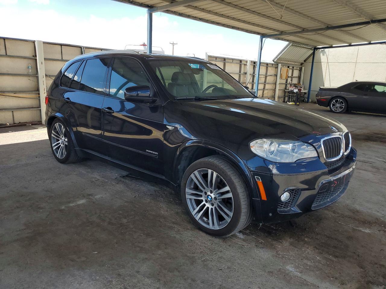 2013 BMW X5 xDrive50I - zdjęcie 4