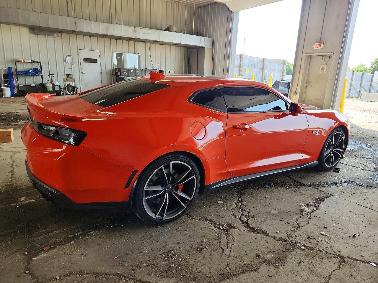 2018 Chevrolet Camaro Ss - zdjęcie 3