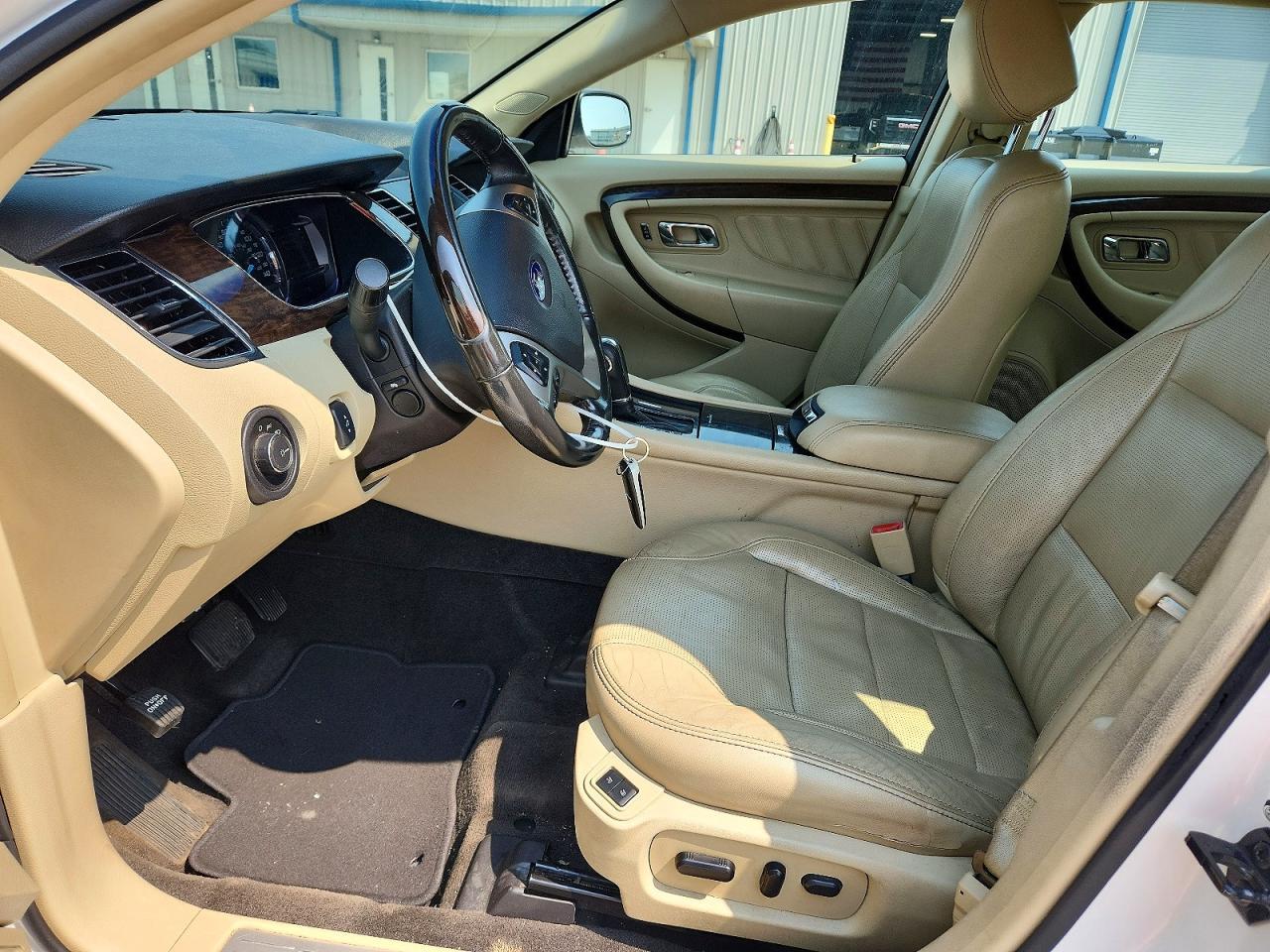 2013 Ford Taurus Limited - zdjęcie 7