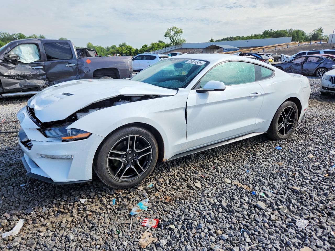 2018 Ford Mustang - zdjęcie główne