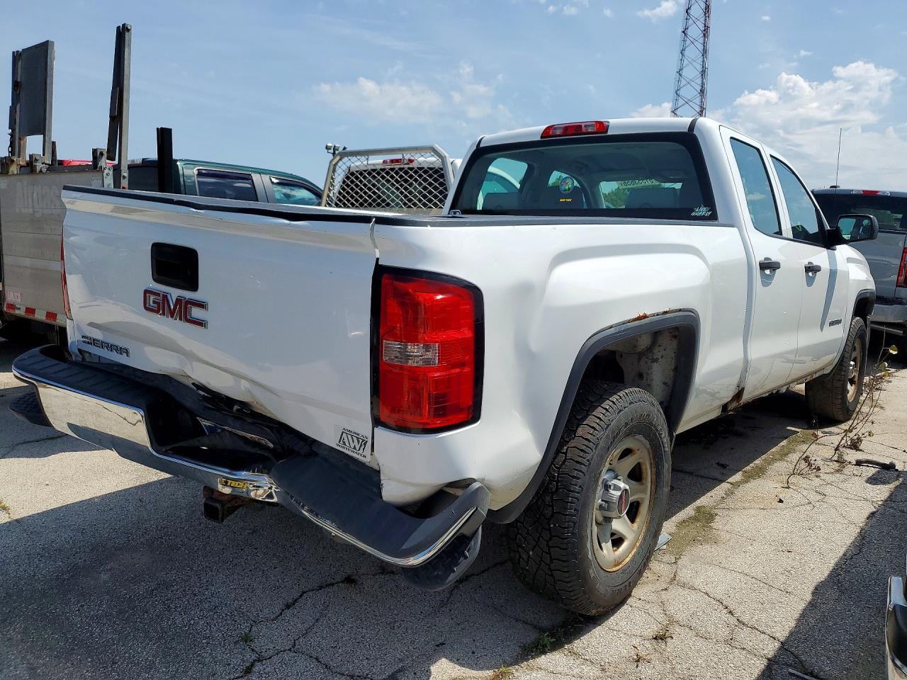 2016 GMC Sierra C1500 - zdjęcie 3