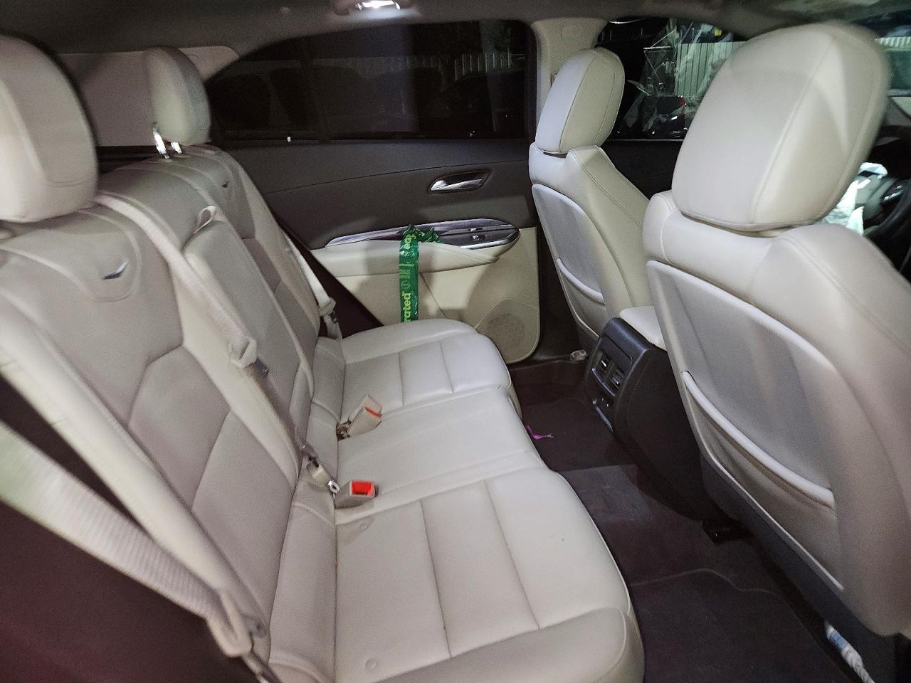 2022 Cadillac Xt4 Luxury - zdjęcie 11