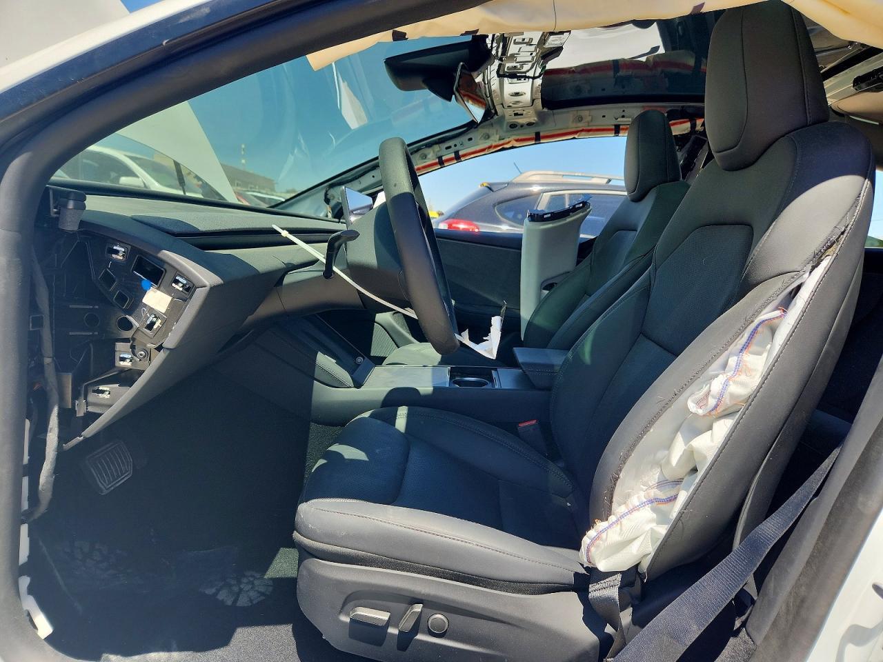 2026 Tesla Model 3 - zdjęcie 7