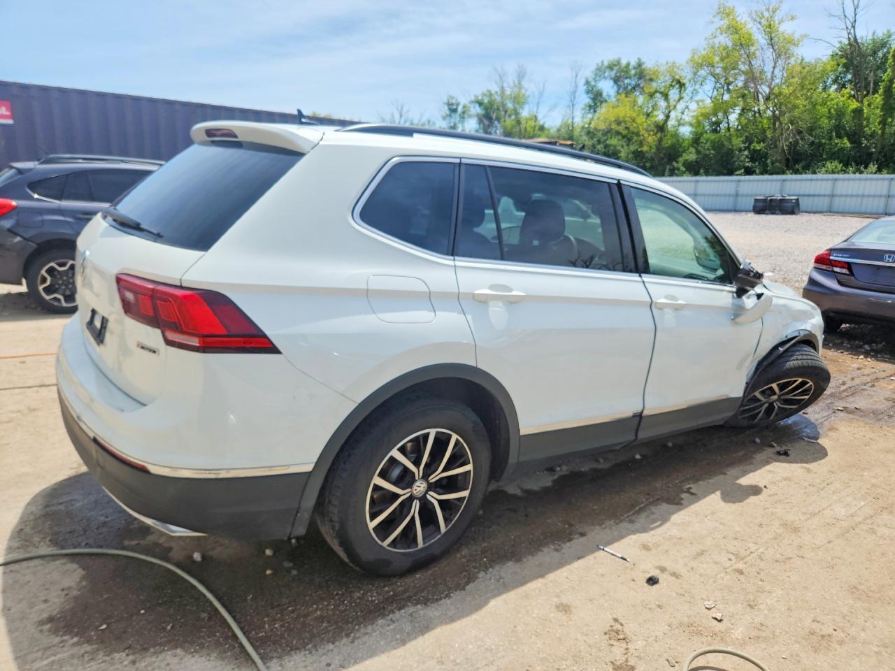 2021 Volkswagen Tiguan Se - zdjęcie 3
