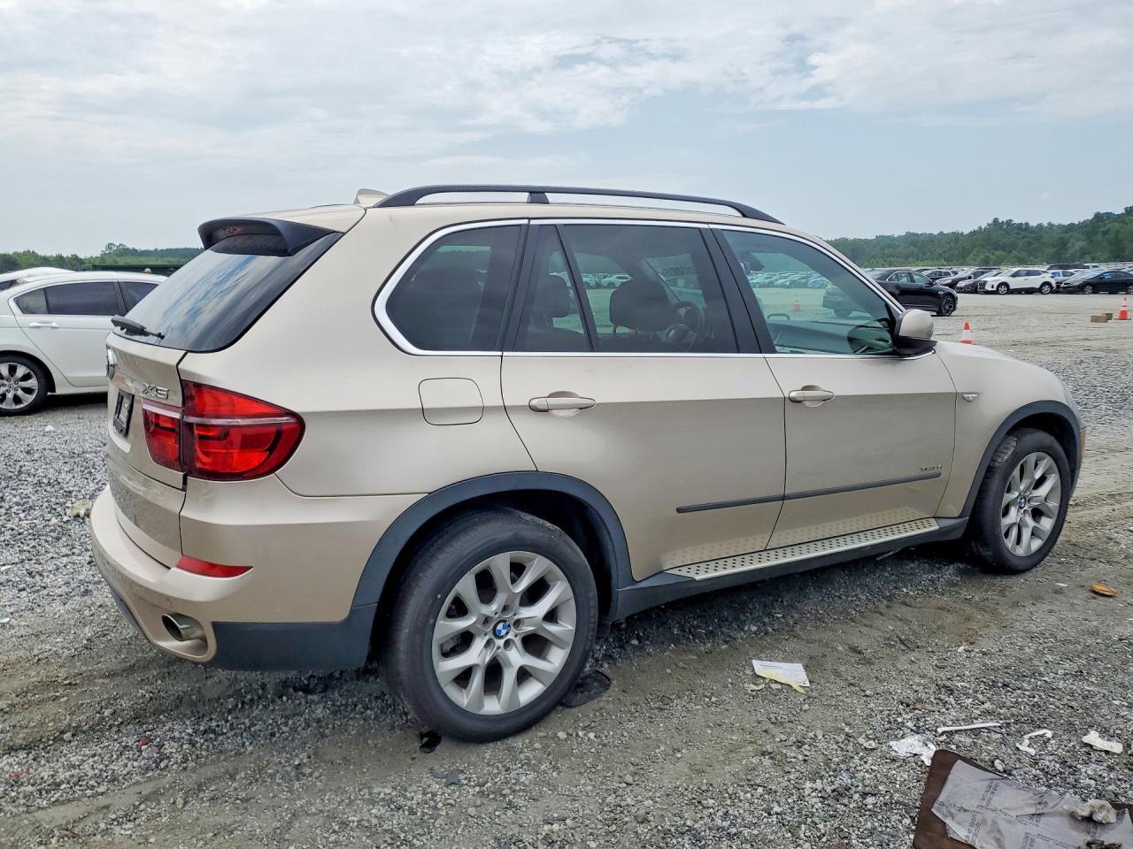 2013 BMW X5 xDrive35I - zdjęcie 3