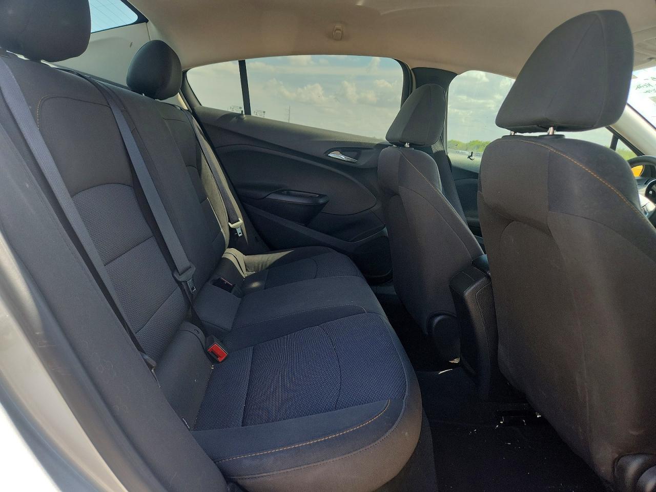 2018 Chevrolet Cruze Ls - zdjęcie 10