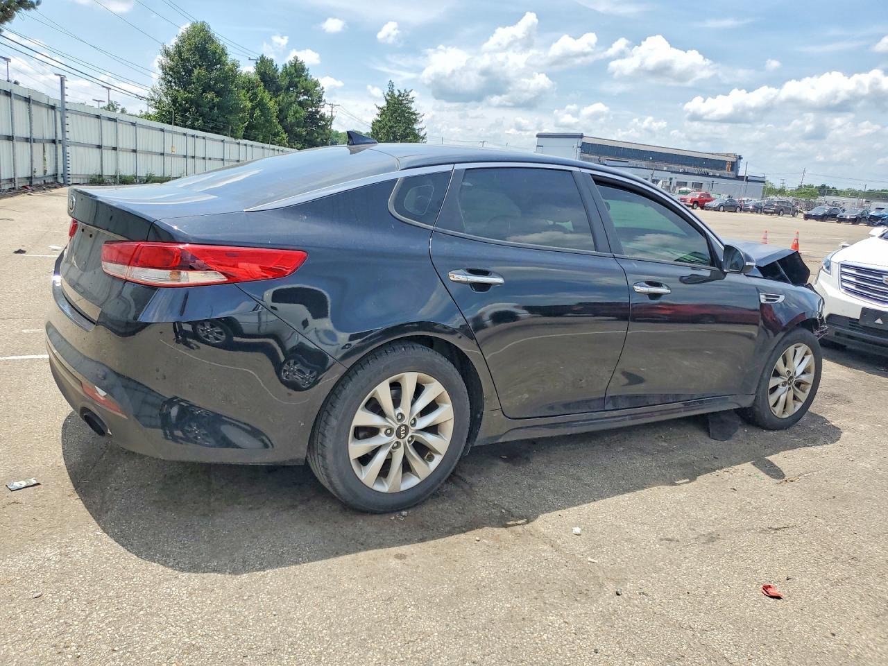 2017 Kia Optima Lx - zdjęcie 3