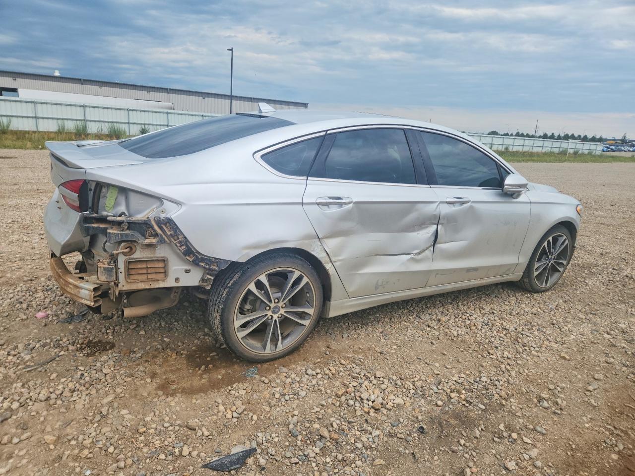 2019 Ford Fusion Titanium - zdjęcie 3