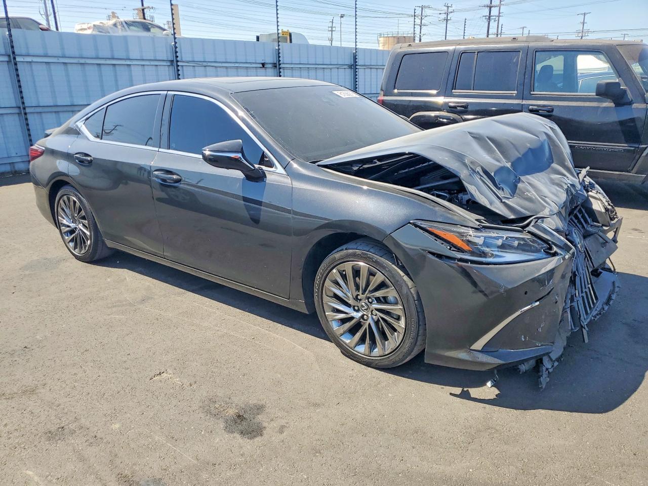 2025 Lexus Es 300H Luxury - zdjęcie 4
