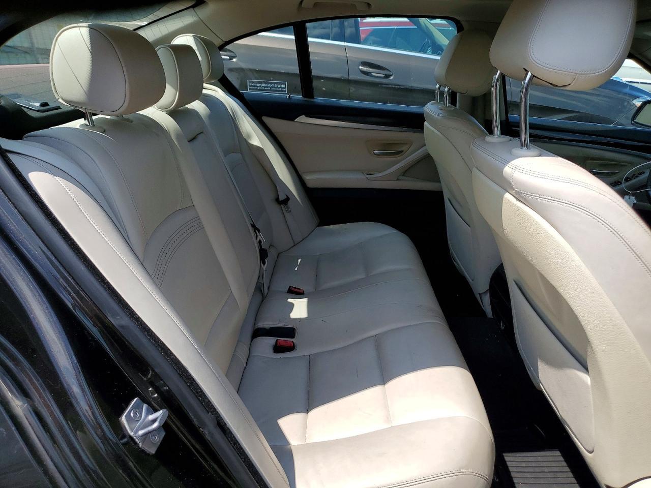 2014 BMW Seria 5 535i - zdjęcie 10