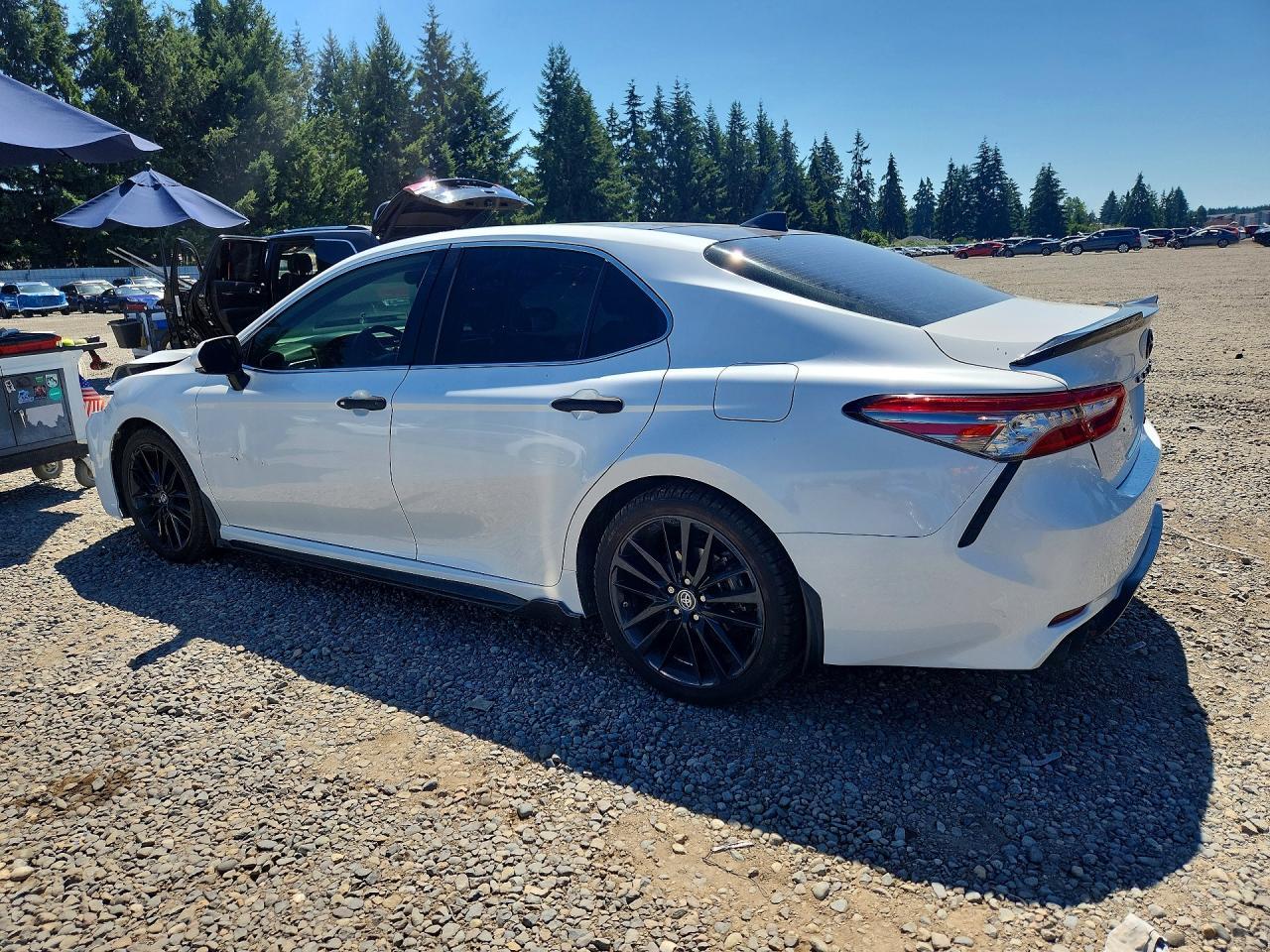 2019 Toyota Camry Xse - zdjęcie 2