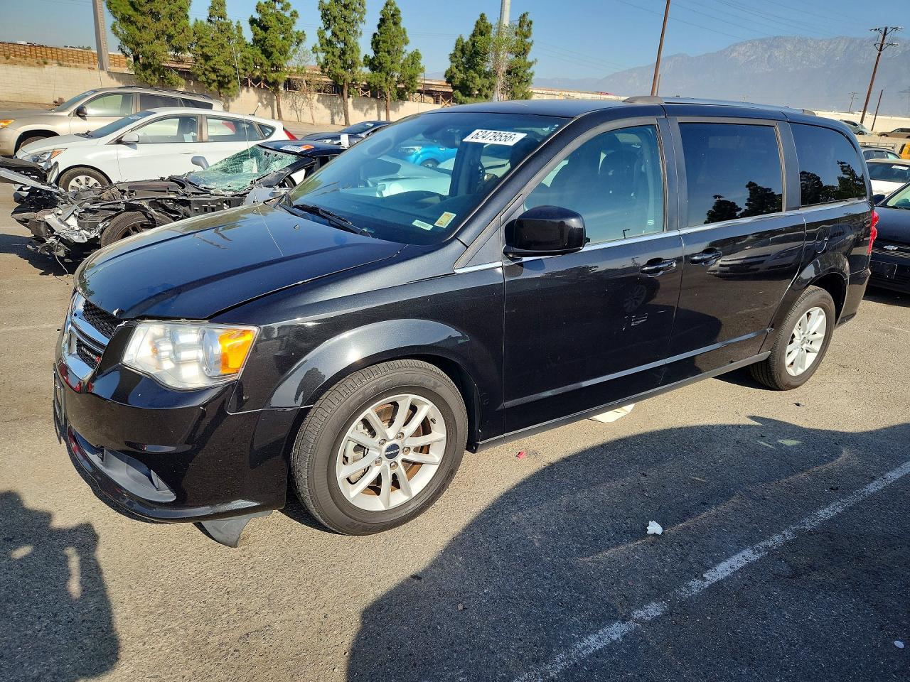 Dodge Grand Caravan - zdjęcie 1