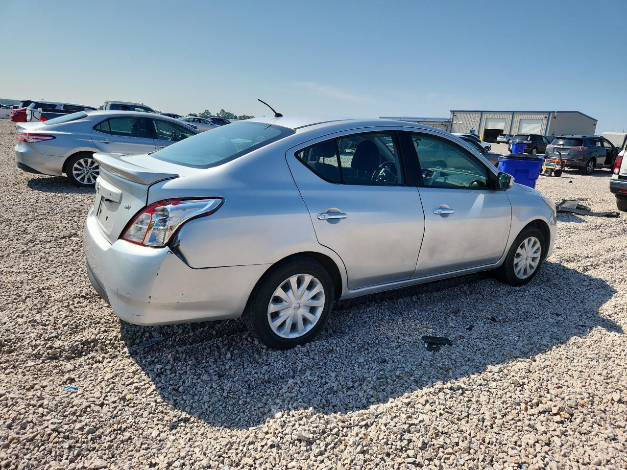 2019 Nissan Versa Sv - zdjęcie 3