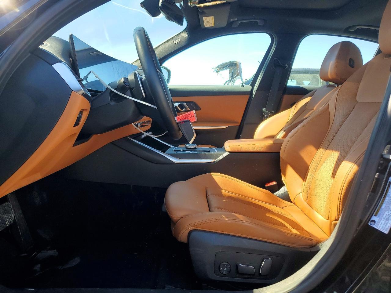 2024 BMW 330I - zdjęcie 7