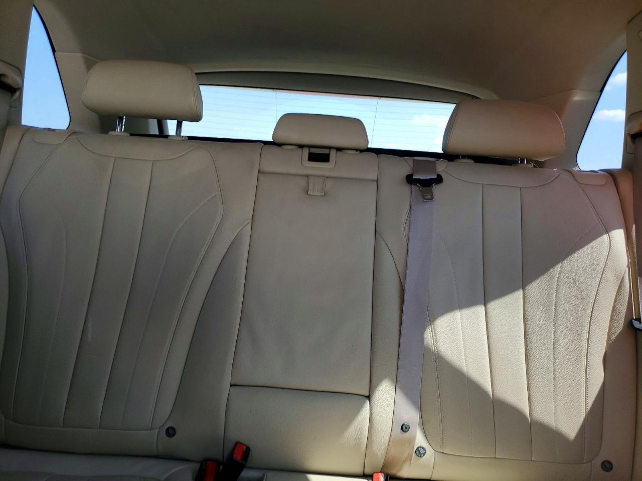 2016 BMW X5 xDrive35I - zdjęcie 10