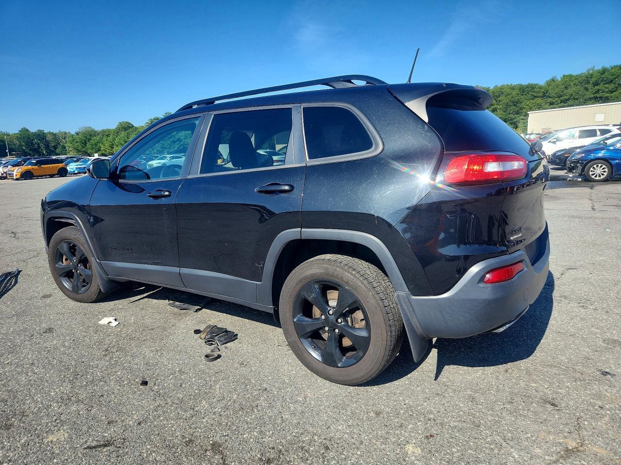 2016 Jeep Cherokee Latitude - zdjęcie 3