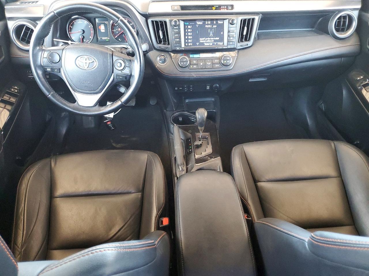 2017 Toyota Rav4 Se - zdjęcie 8