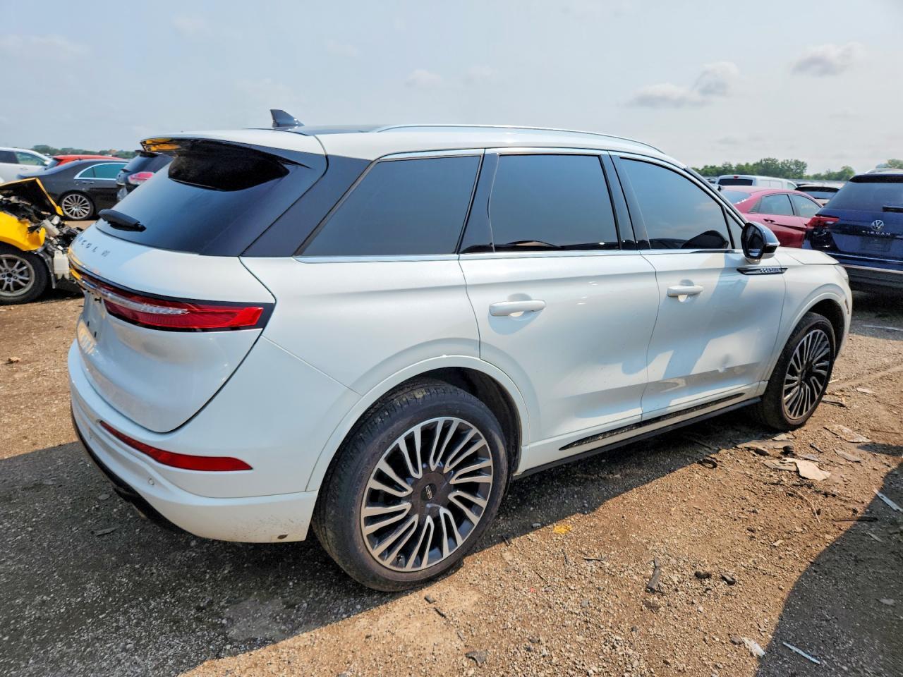 2021 Lincoln Corsair Grand Touring - zdjęcie 3