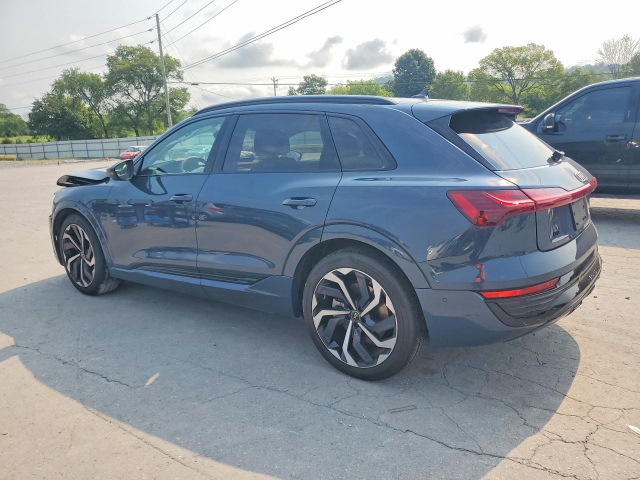 2024 Audi Q8 E-Tron Prestige - zdjęcie 2