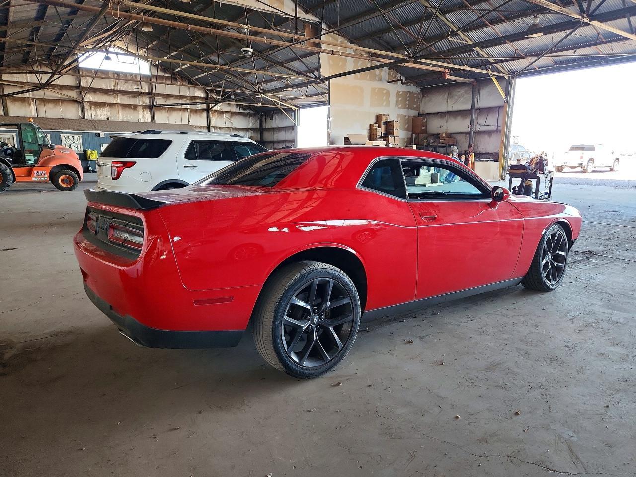 2021 Dodge Challenger Sxt - zdjęcie 3