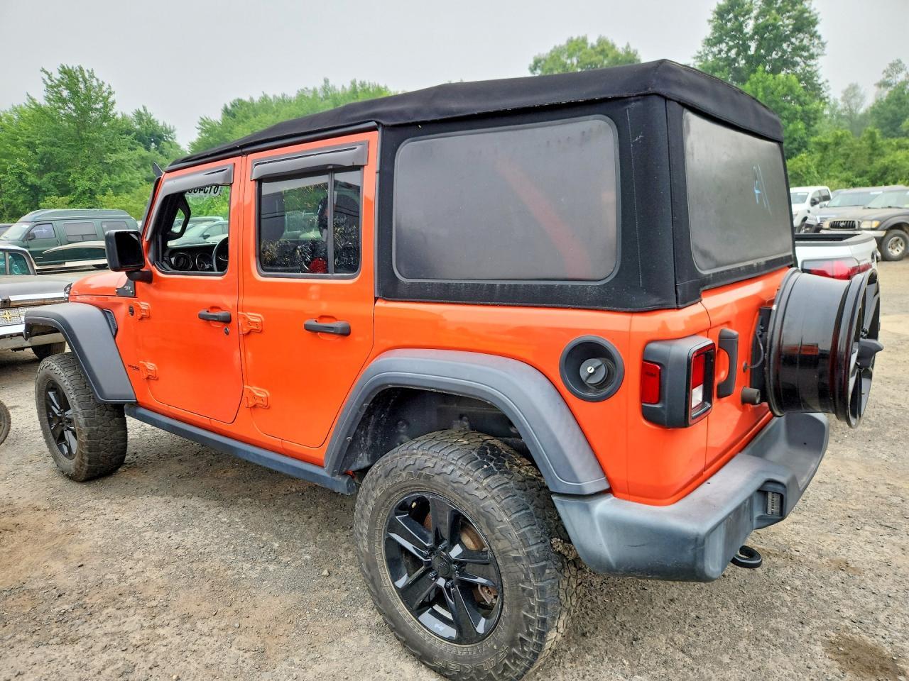 2020 Jeep Wrangler Unlimited Sport - zdjęcie 2