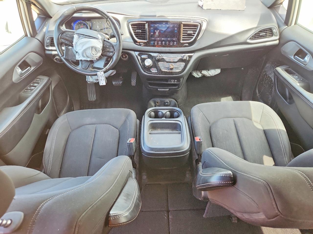 2018 Chrysler Pacifica Touring Plus - zdjęcie 8