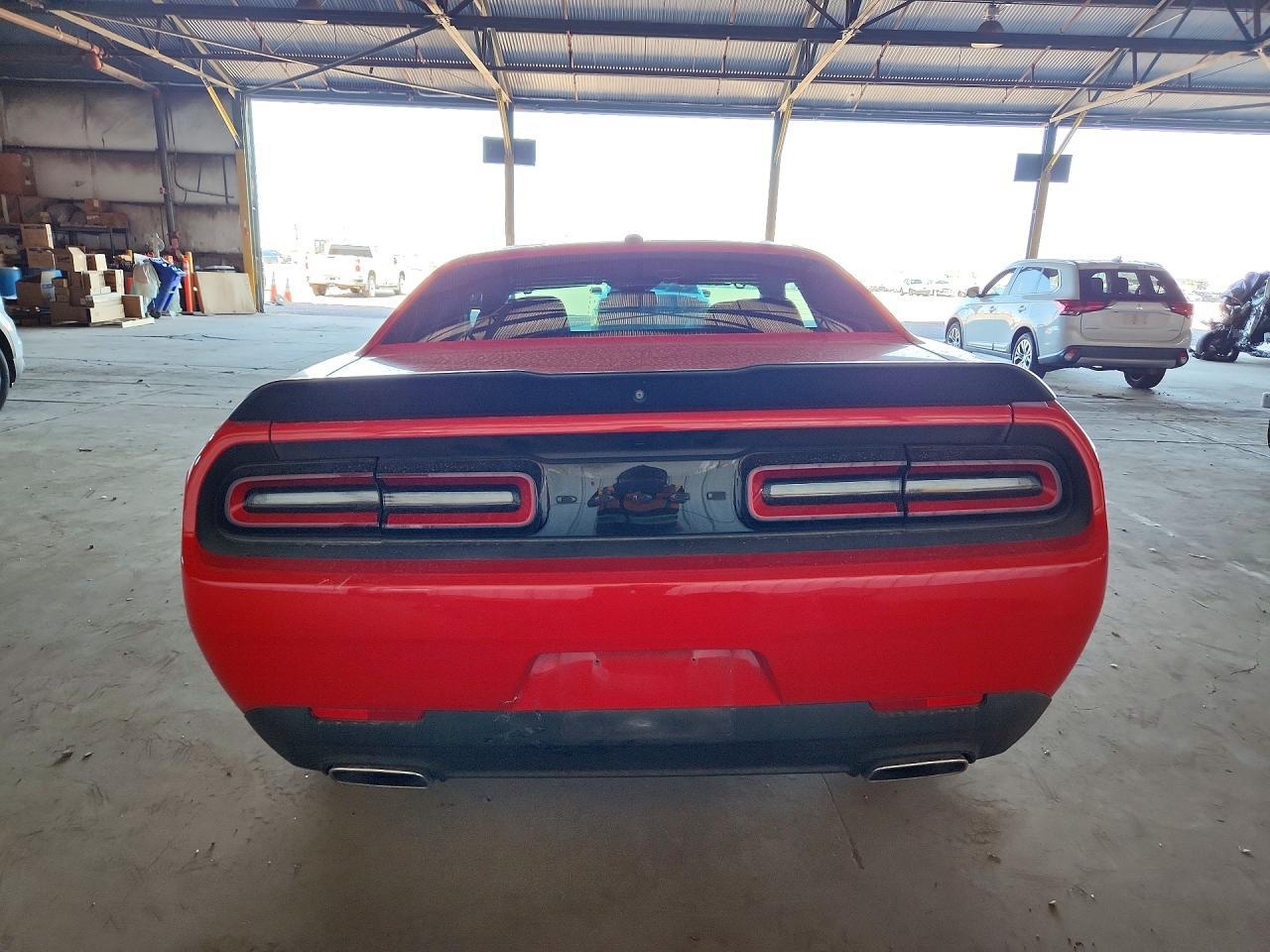 2021 Dodge Challenger Sxt - zdjęcie 6