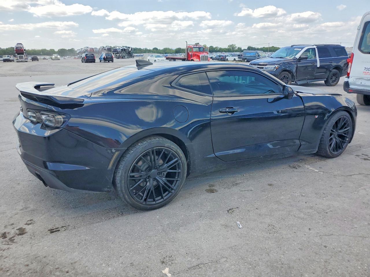 2019 Chevrolet Camaro Ls - zdjęcie 3
