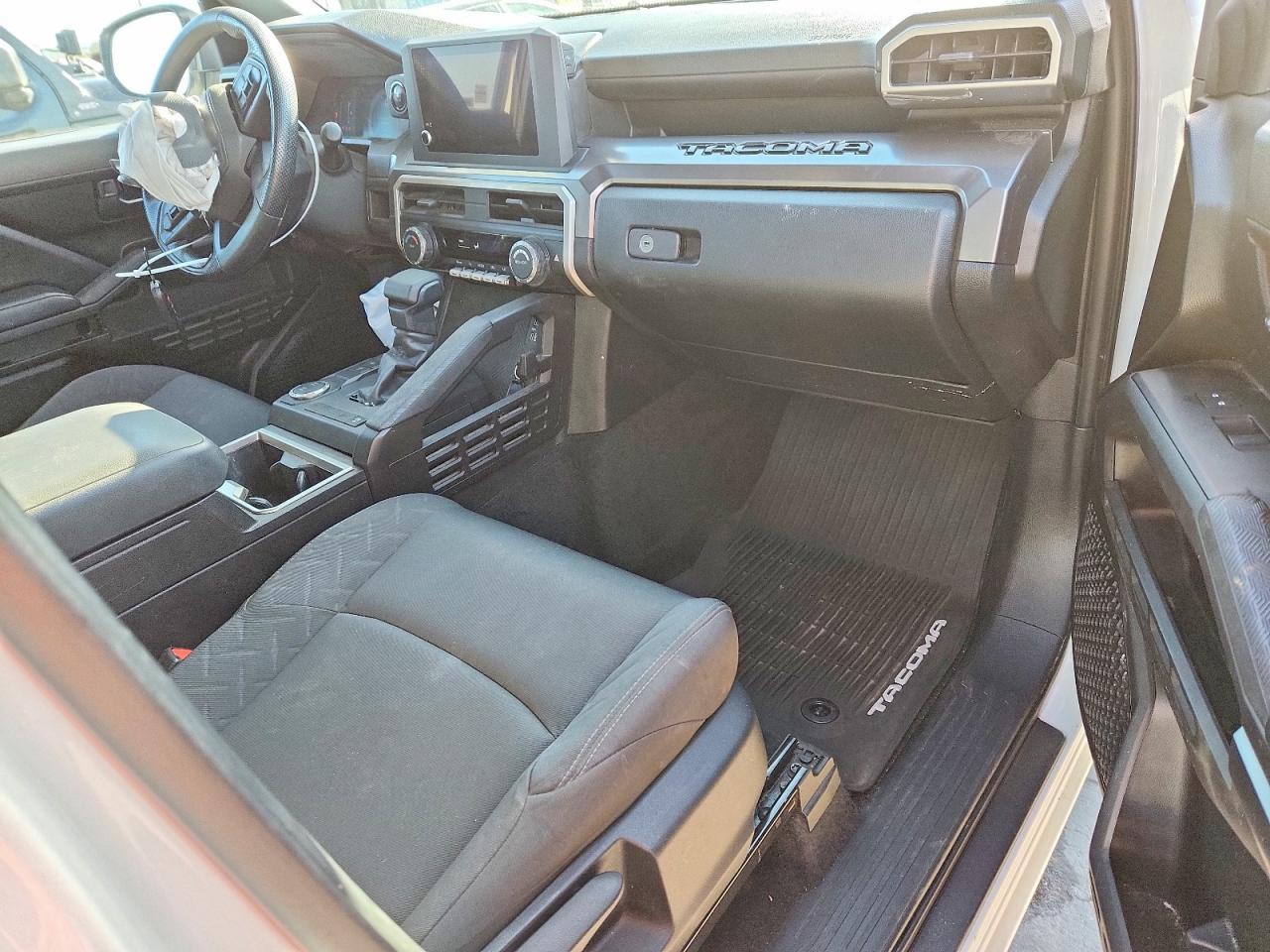 2025 Toyota Tacoma Sr5 - zdjęcie 8