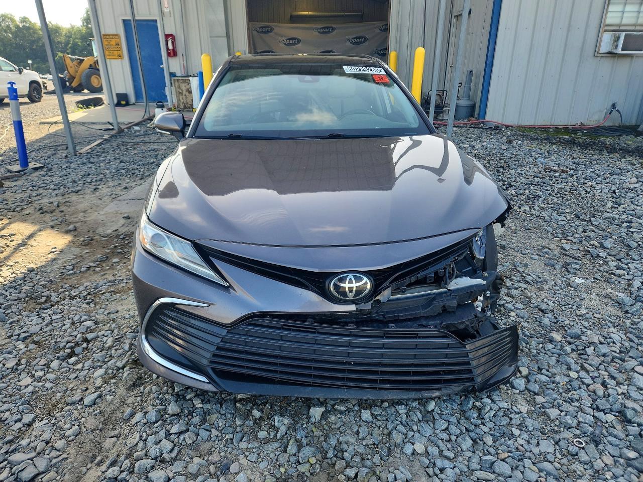 2023 Toyota Camry Xle - zdjęcie 9